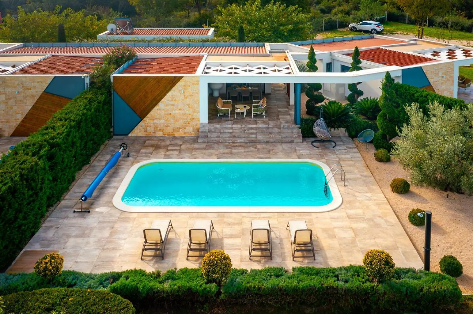 Villa Royal Green Two Nin