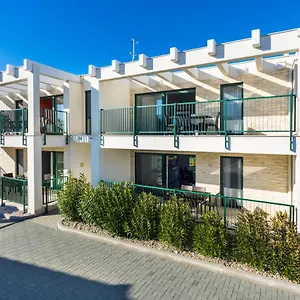 Queen Apartment